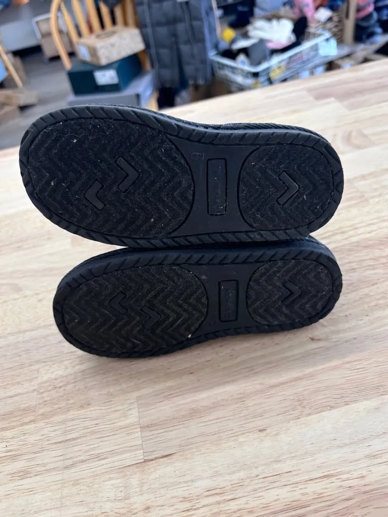 Airwalk Size 9 Boots - Prim Cozy Boot