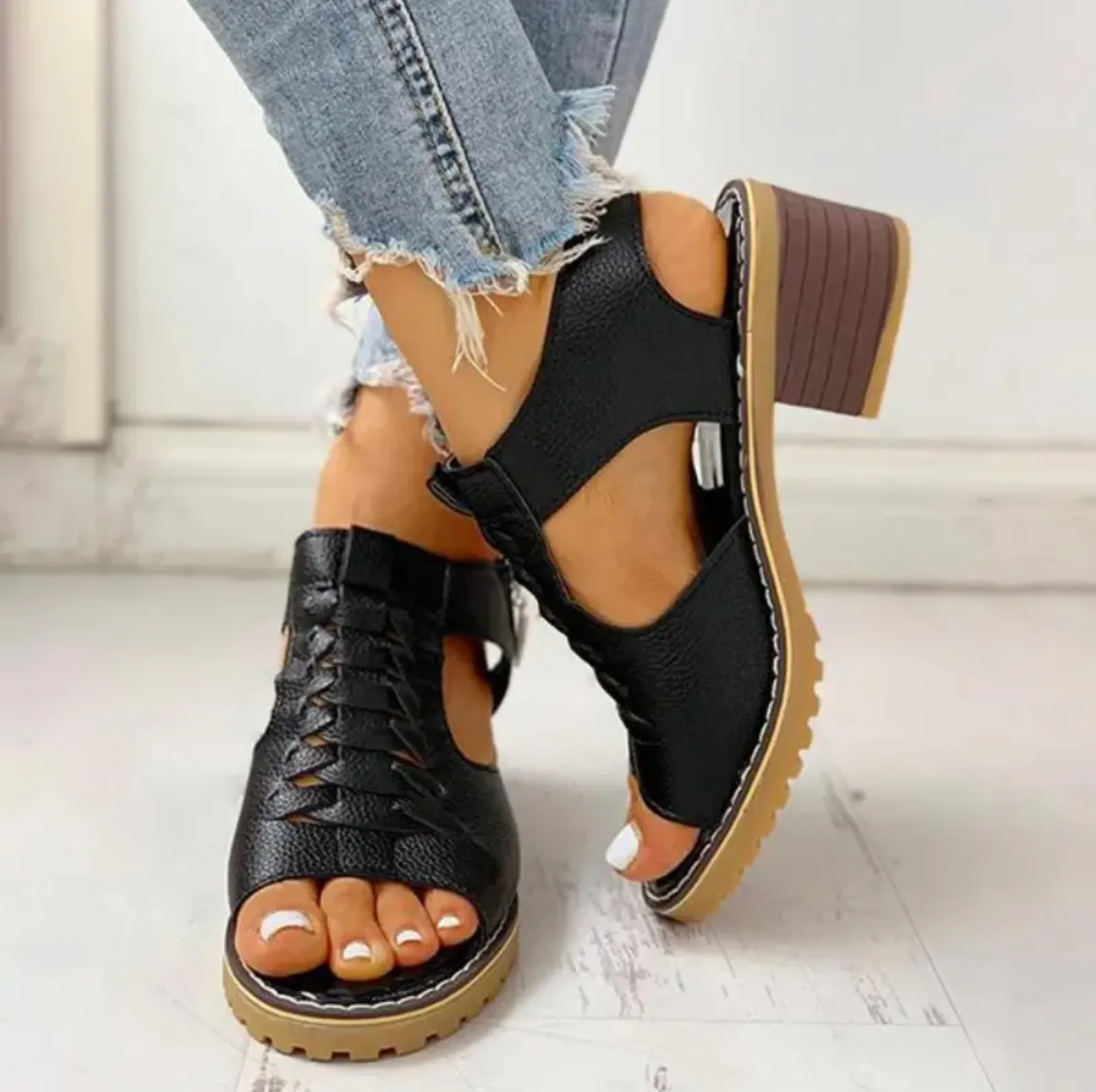 Comelyy Thick heel round toe hollow side zipper sandals for women casual Roman sandals for women