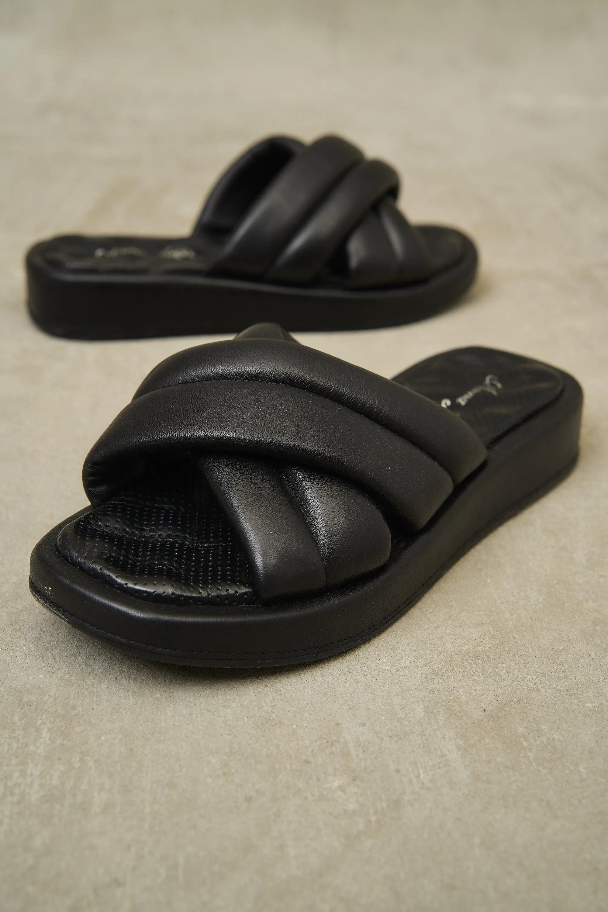 Marshmallow Straight - Black
