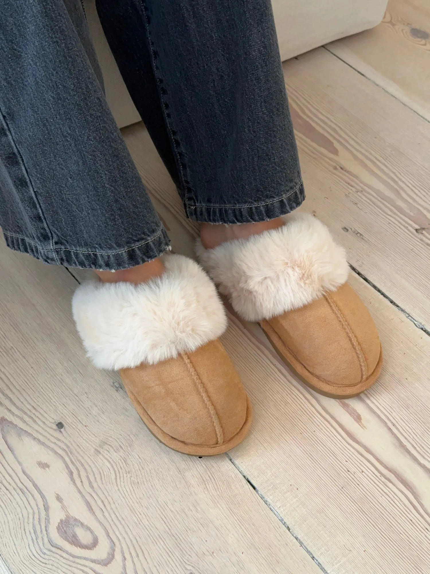 Moroni slippers - light brown