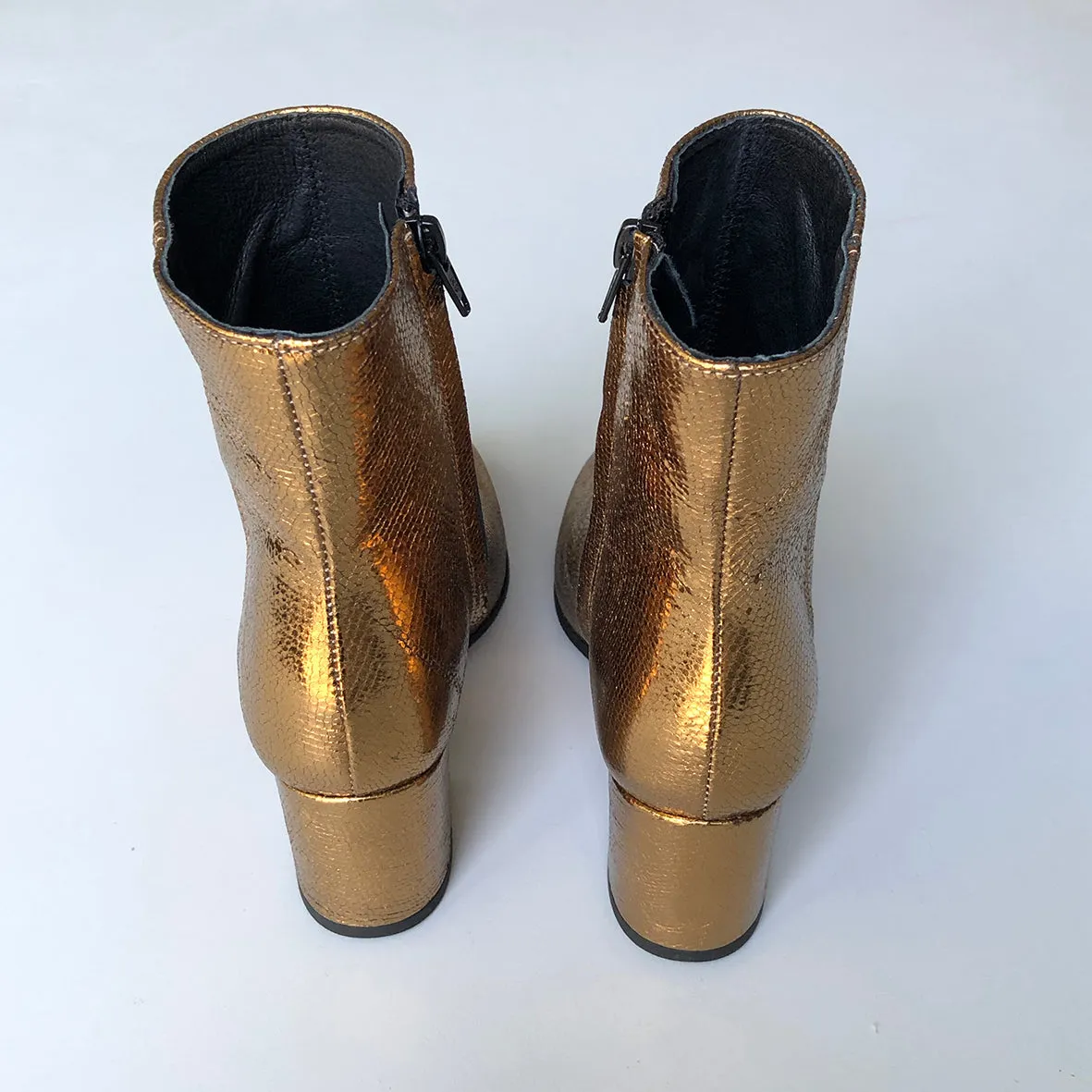 Rasa Dark Gold