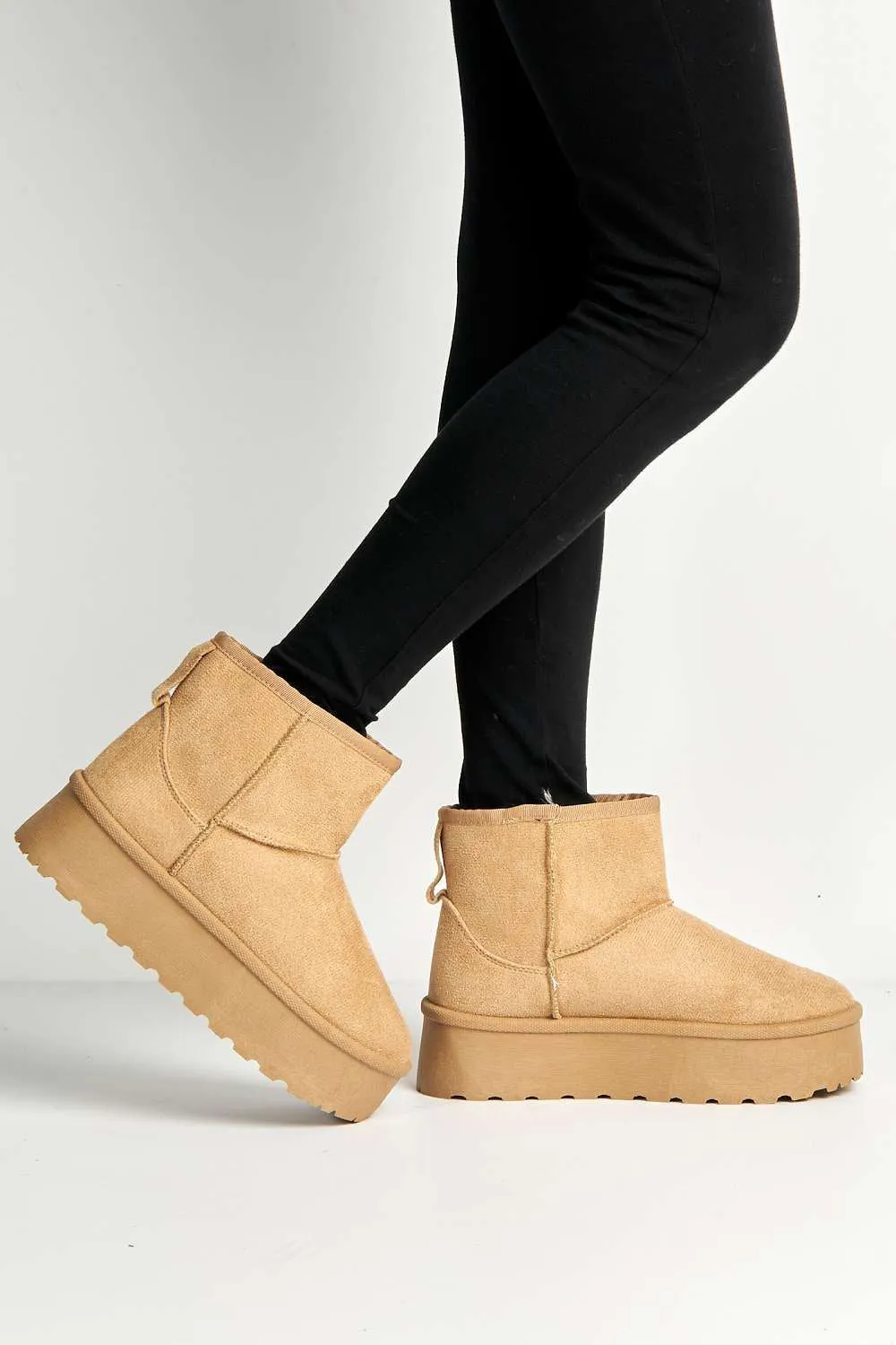 Yulla Flatform Faux Fur Lining Flatform Ankle Boots in Sand